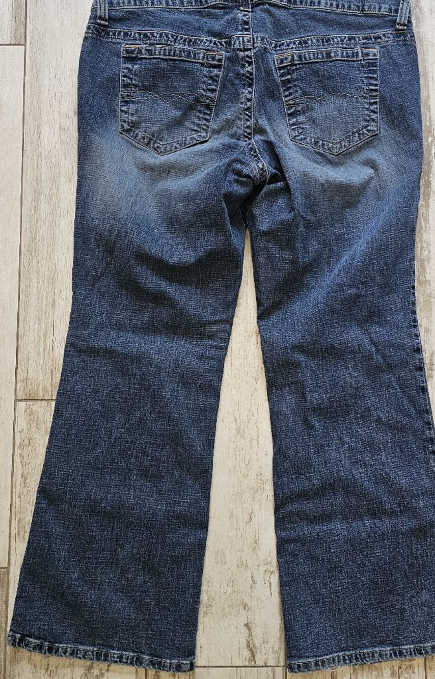 L.E.I. Classic Women's Bootcut Jeans 20 - Picture 2 of 6